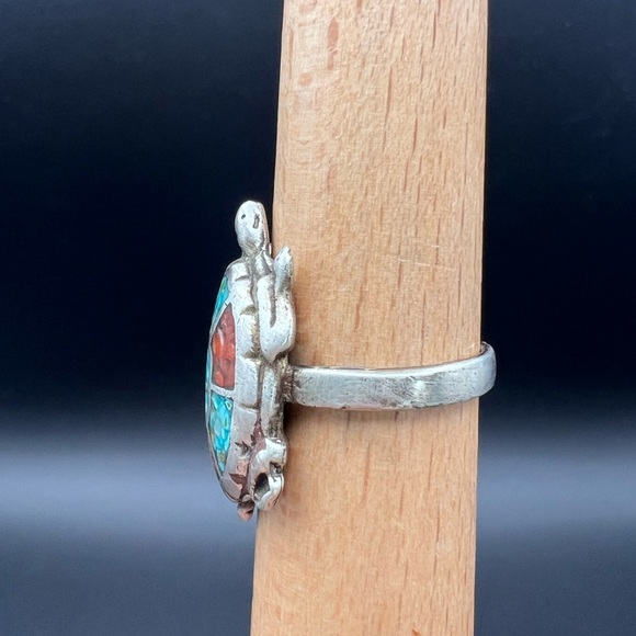 Native American Turquoise & Coral Inlay Turtle Ring - Picture 2 of 4